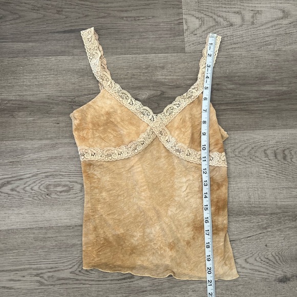 Beautiful Romantic Y2K Lace Cami Vest Top - Picture 8 of 12